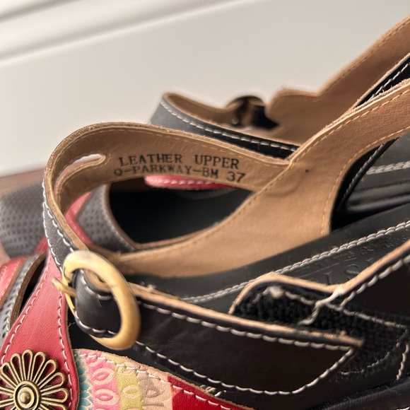 NEW L’Artiste Women's Leather Parkway Mary Jane Flat. Size 37/US 6.5 - Picture 9 of 13